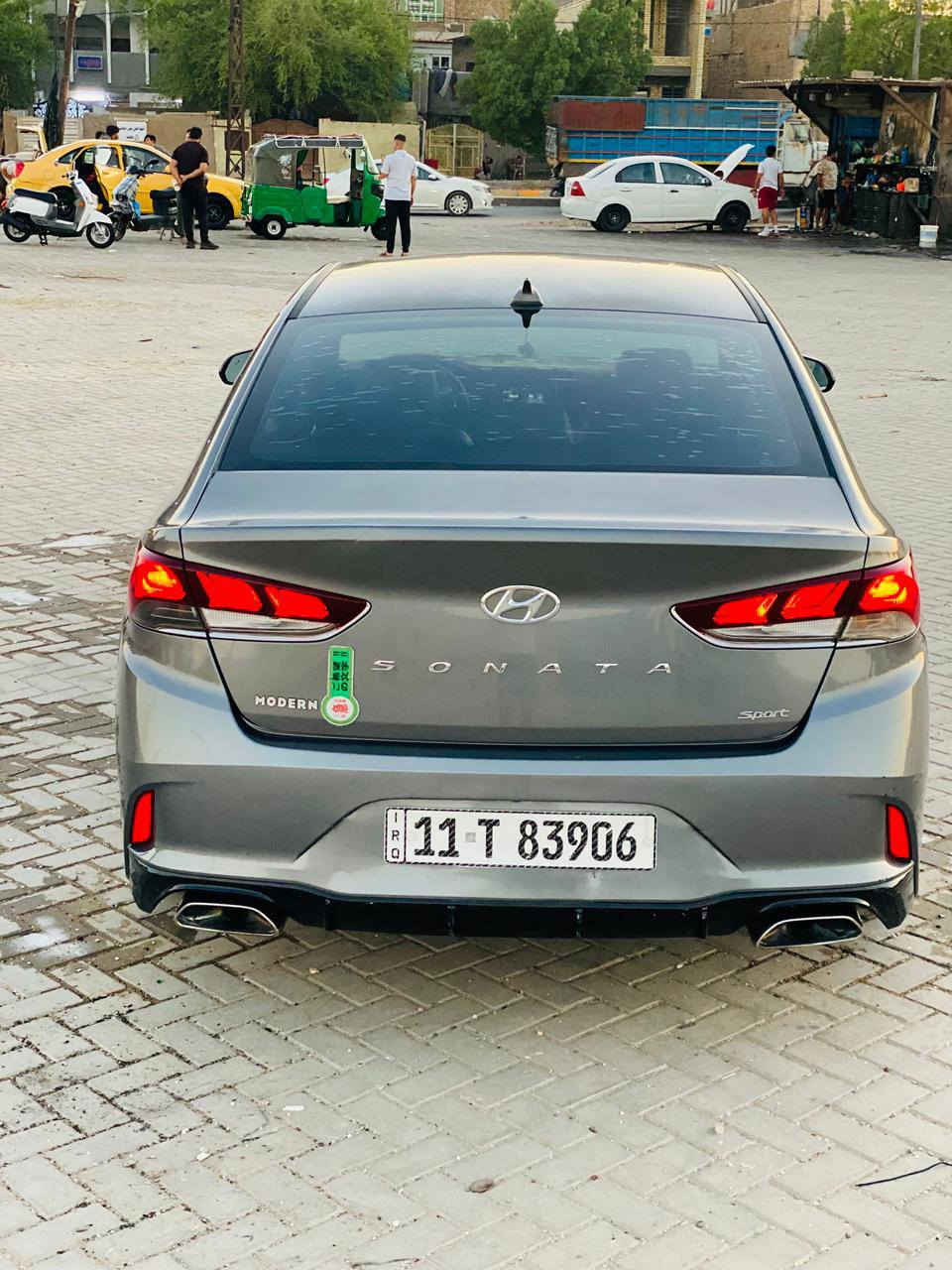 السلام عليكم سوناته 2018 فول للخير لمتد ماشية 77 الف 
بيها حادث فقط بنيد مبدل بل امارت بدون دواخل بدون ايرباك سيارة خير من الله جاهزة/‏***********
مكاني بغداد مدينة الصدر السعر140, وبيها مجال
