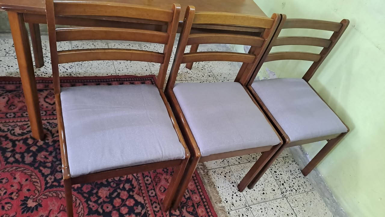 ميز طعام ٣ كراسي خشب صاج قياس ١١٥×٧٠ سعر ١٢٥ الف


**إذا كنت صاحب هذا الإعلان وتريد حذفه لأي سبب، رجاءا أرسل رسالة إلى الدعم الفني**