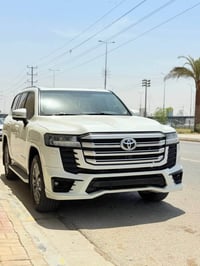 لاندكروز GXR • ٢٠٢٤ • ٢٨٠٠٠ كم