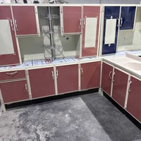 خزائن • للبيع • تواصل خاص