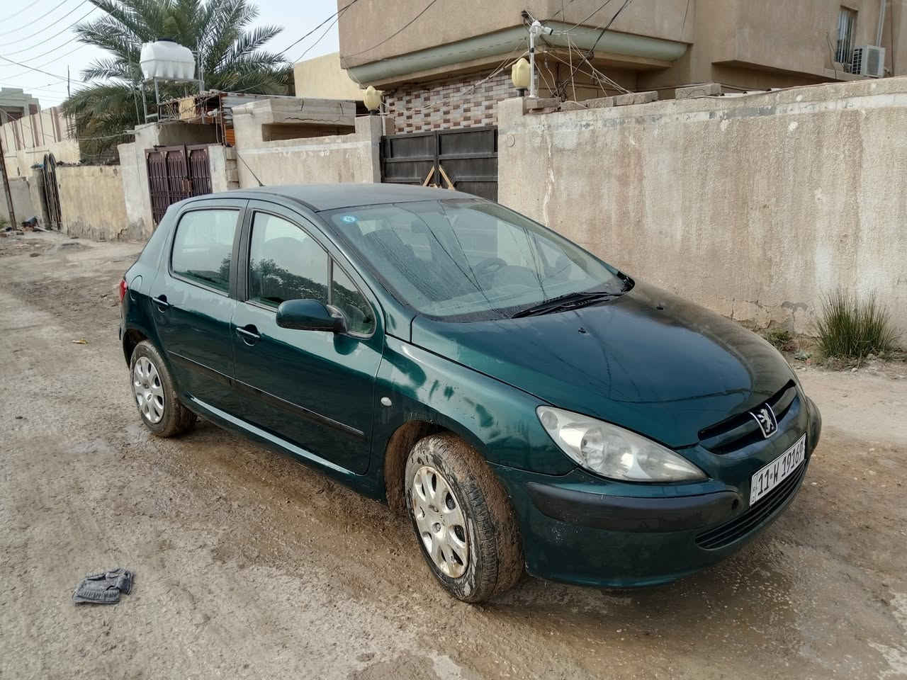 السلام عليكم للبيع بيجو فرنسي موديل 2004 سيارة جاهزه كير مكينة حداديه تبريد كله جاهزة مكفوله من الضربه بيه صبغ تجديد جماليه سنويه جديدة اوهزه جديده كهربائية كله شغاله سيارة جديدة مكانه حله السعر 46 الاتصال ***********
