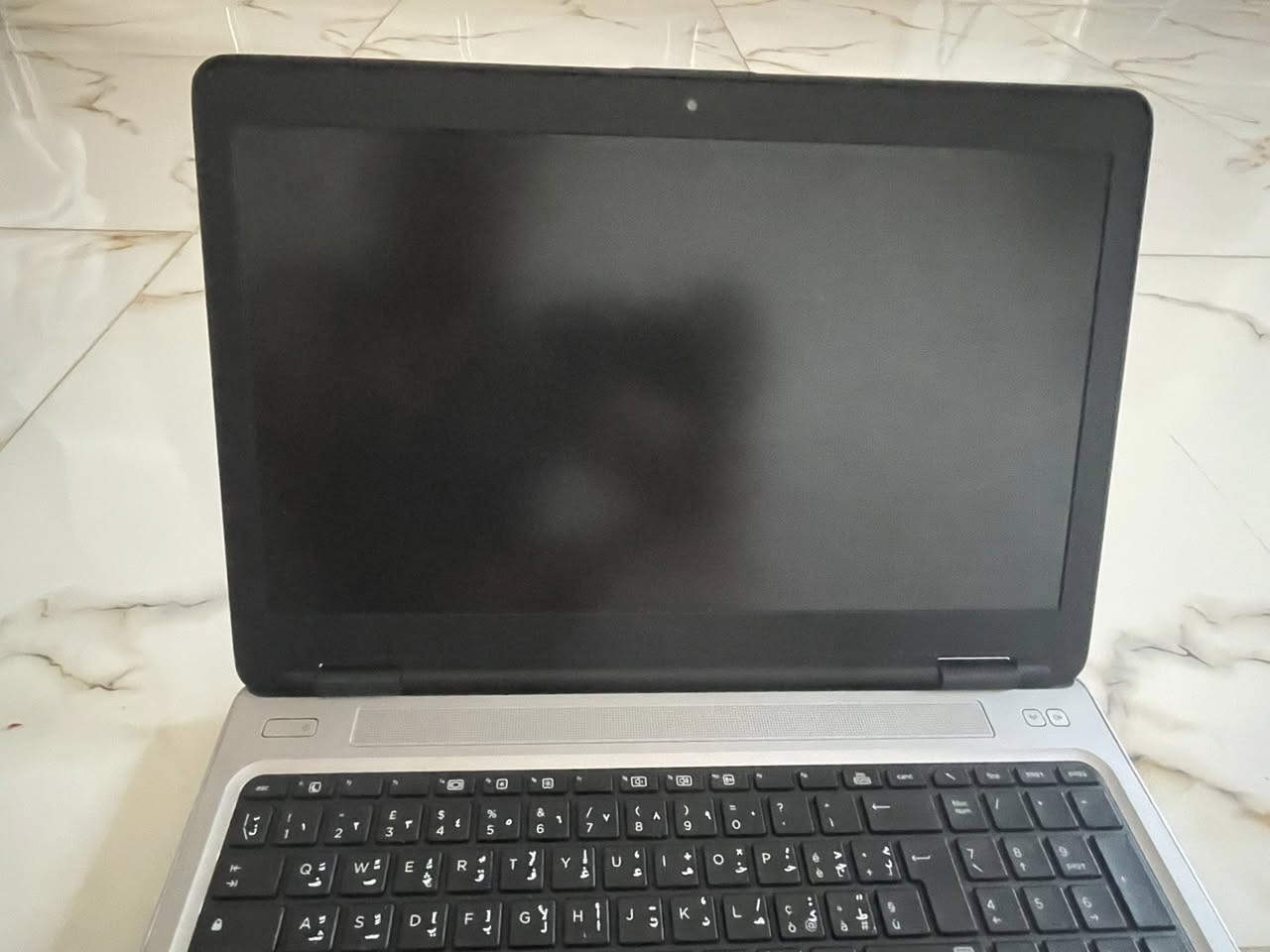 السلام عليكم عندي هاذا الابتوب للبيع او سعر مناسب جدا
� الجهاز: HP ProBook 650 G2
🔹 المعالج: Intel Core i5-6300U
🔹 الرام: 8GB
🔹 كرت الشاشة: Intel HD Graphics 520
🔹 التخزين: SSD


**إذا كنت صاحب هذا الإعلان وتريد حذفه لأي سبب، رجاءا أرسل رسالة إلى الدعم الفني**