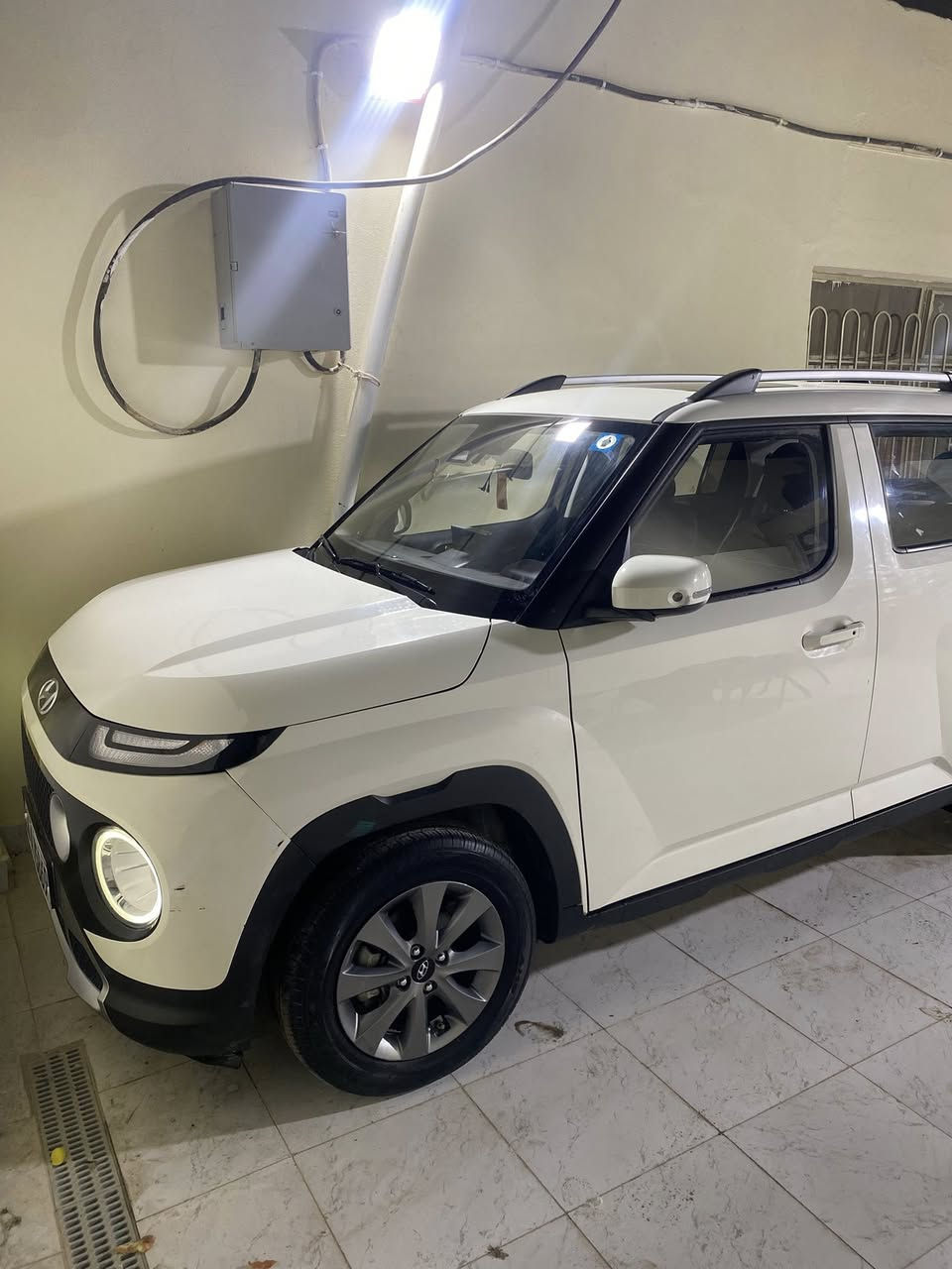 👈🏻{هونداي كاسبر 2022}👉🏻
HYUNDAI  CASPER 2022

المسافة المقطوعه :-25,000 km 
اللون :- ابيض 
الموديل:-2022
حجم المحرك 3 سلندر تيربو صاروخ 🚀 
تدفئة كراسي + تبريد 
تحكم سرعه
لايت زنون
حمالات سقف
 ويل كب 
انارة داخلة 
شاشة كبيرة 
فتحة سقف 
مرايا كهرباء 
تحكم مسجل
رادار امامي وجانبي وخلفي 
كشاف 
5 وضعيات قيادة 
بصمة 
تشغيل عن بعد 
كامرة 
اشاره بالمرايا 
حساس تجاوز
حساس خلفي
قيادة الية 
تحديد مسار
 السعر:-100 ورقة  💵 بلاش وبيها مجال

مرقم قادسية بأسمي تحويل مباشر 

مكاني ديوانية بالمركز 
*********** واتساب فقط 
*********** اتصال فقط 

حادثها تبديل جاملغ امامي وقبق الجنطة بدون ايرباك بدون دواخل
