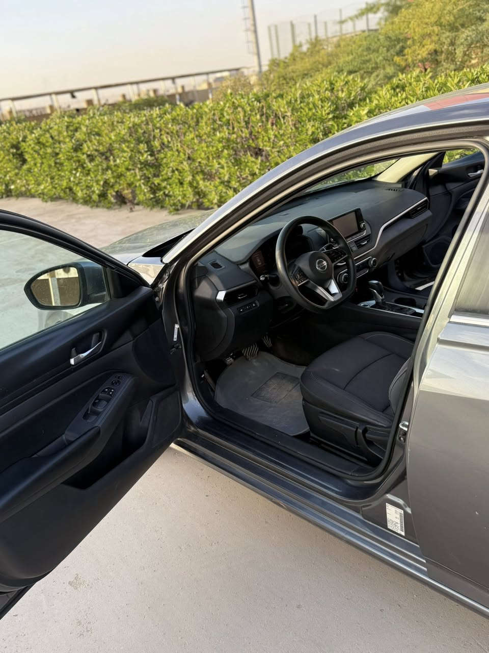 سلا عليكم سياره للبيع نيسان التيما مديل 2021 وارد امريكي ضربتها بجم وصور الحادث ناشرهن رقم بصره بسمي تحويل ثاني يوم سنويه تنتهي 2029 سياره 4 اسلندر محرك 2400 فول مواصفات 
بصمه 
تحكم ستيرن 
شاشه 
تشغيل عن بعد 
بعد هواي مواصفات 
ماعده فتحه السقف 
مكاني البصره شط العرب 
السعر 125 وبيها مجال 
الاستفسار ***********
