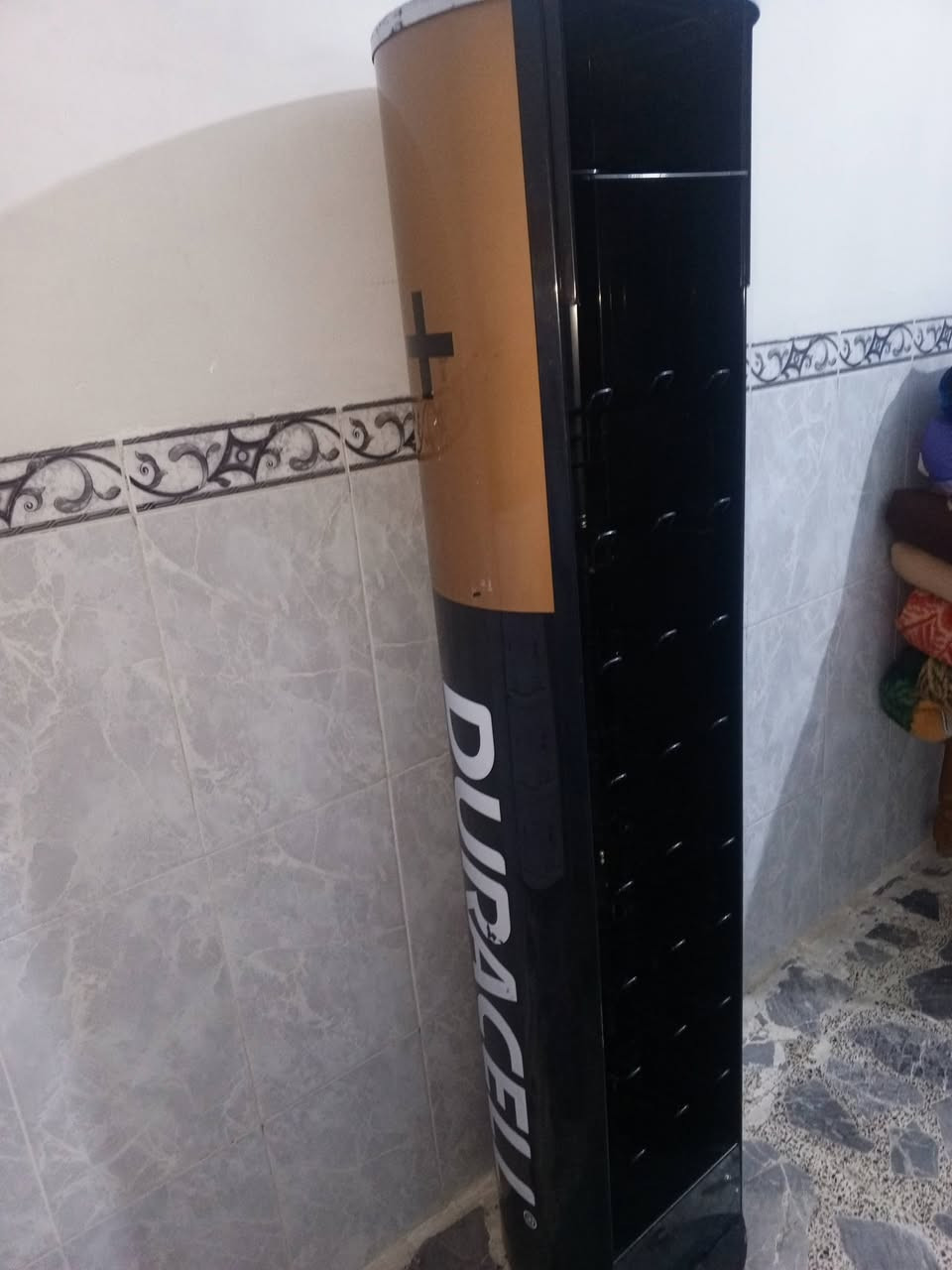 عارضه تفيد أهل لمحلات ترهم الاكسسوارات وشاحنات وسماعات للبيع لي يريدها يراسل واتساب ***********
