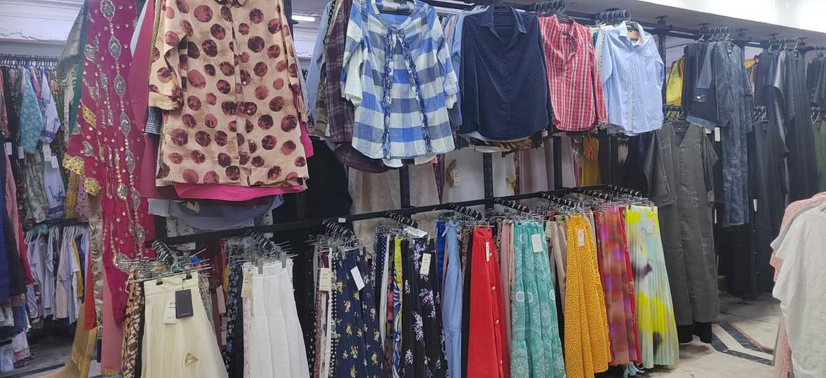 كسر جديد قميص نسائي وتنوره ولا اروع 
دورة _الميكانيك قرب مجمع لولو للملابس التركية مقابل ماركت الزيتون


**إذا كنت صاحب هذا الإعلان وتريد حذفه لأي سبب، رجاءا أرسل رسالة إلى الدعم الفني**