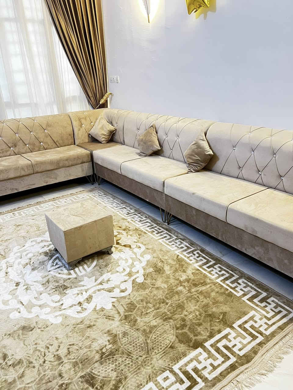 ديوان 7 مقاعد اخو الجديد نظافه100‎%‎مكاني الشعب ***********
