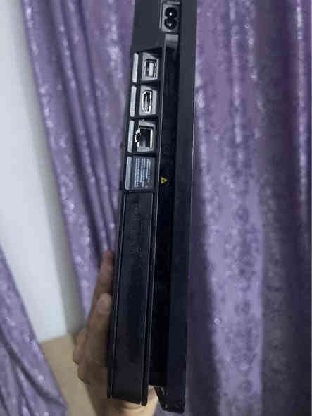 بلي فور بلي 4 سلم مهكر نص تيرا كلش نظيف ما مفتوح برغي  مع يو بي اس اعتقد يحتاج بطارية لان طافي حالياً وياه ثنين جوستك شغالات بي 4 العاب كول اوف ديوتي 6 اله الحرب  درايفر بيس 26 
السعر خاص 
مكاني بغداد حي اور ام الكبر مقابيل مدينة الصدر قطاع 26 معمل الغاز نهاية شارع الباندا شارع الضغط 
رقمي *********** 
ملاحظة ما انتظر احد اي شخص يجيني ابيع لو يخابرني شخصين بنفس الوقت بحساب بالسوگ وضمانه لحد ما استلم فلوسه لان محتاج ومستعجل افحصه الك وانطية الك ورجاءٍ الي يعامل وما يشتري لا يجي يسأل وبس
