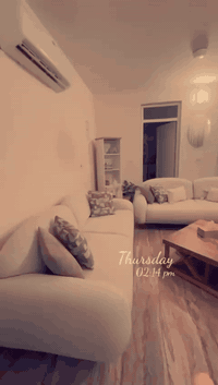 للبيع لون رصاصي جديد لوك يصير سرير
مكاني بغداد زيونة 
موبايل *********** 
سعر 750
