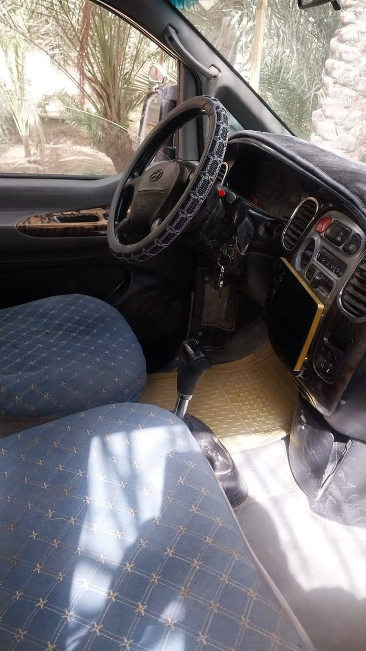 ستاركس مفتوح اصل 2007 سيارة حلوة ونضيفة رقم انكليزي جديد. السعر 85 وبيها مجال رقم راعيها  *********** انا مكلف بالنشر
