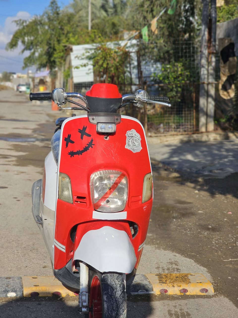 السلام عليكم دراجه ماكس بوليس لبيع كامله كهربايات كله شغال سلف هندر اشاير كلوبات كله كامل تايرات جديده السعر 450 وبيها مجال حك الجيه راسلني أو اتصل *********** المكان الخالص هبهب
