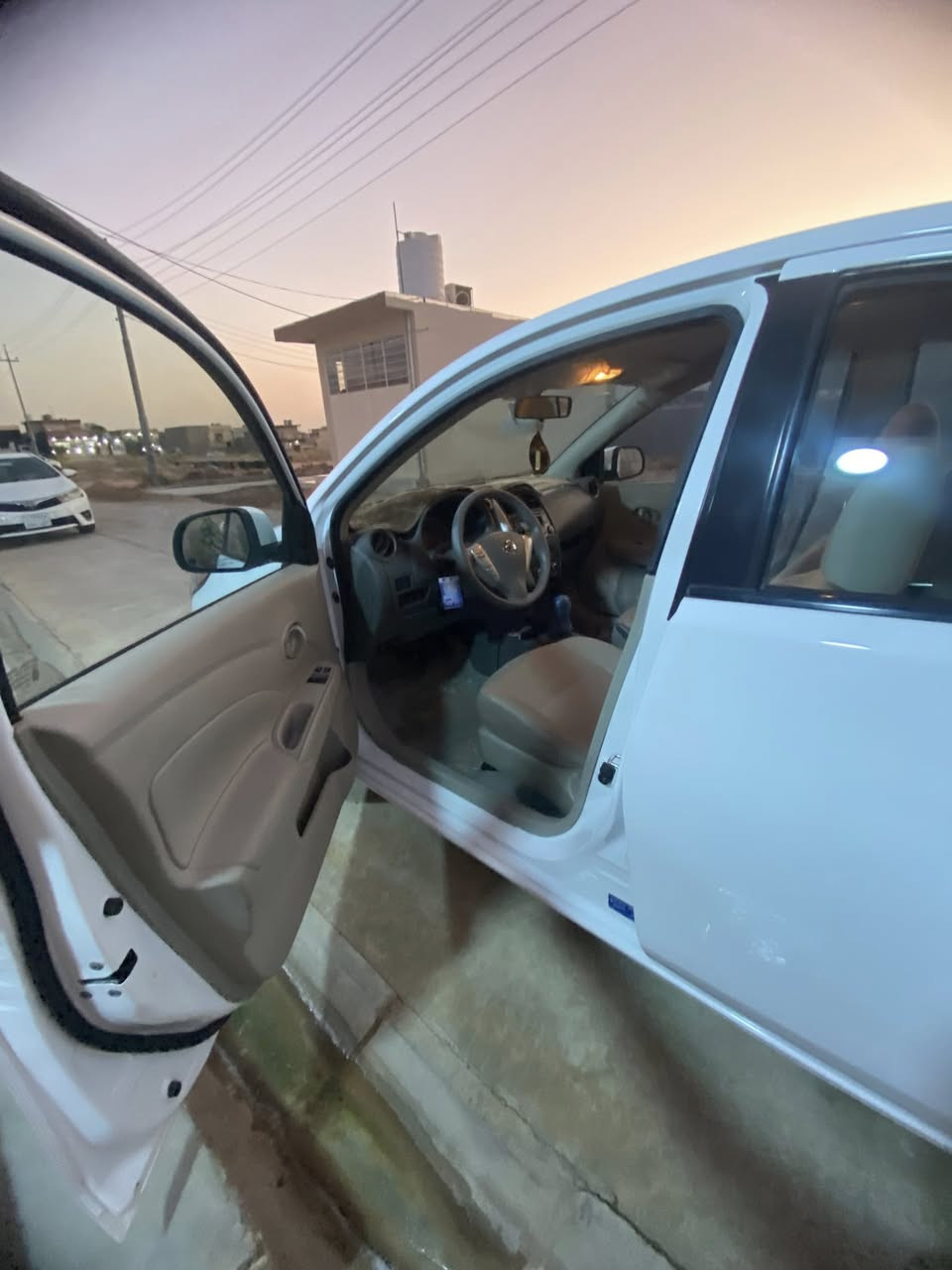 🔥 نيسان سني هندي 2021 للبيع 🔥
🚘 الرقم: سليمانية(بليتة زركة)
📍 المكان: ديالى
🔢 العداد : 30ألف كم
🔧 رصعات صغيرة ومبيّنة بالصور
🆕 الصدر جديد
🛞 تايرات تخم جديدة
🛠️ إدامة كاملة على المحرك
✅ المحرك والگير مكفولات
✨ الدخلية جديدة
💰 السعر 125$
💸 تحويل ثاني يوم
مابيها اي نقص ✅✅
📩 للجادين فقط
***********📞 التواصل خاص أو اتصال
