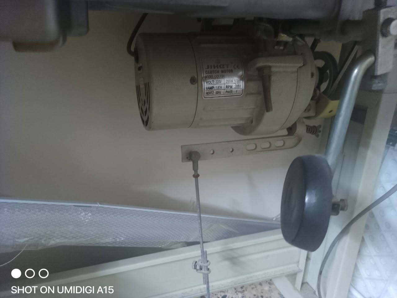 مكينه صناعيه
 جيكو اخت الجديده 
250 الف
واتس اب 
***********

