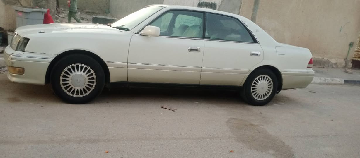 السلام عليكم راس الثور ياباني مكفول من الكص والنقل والضربه والصبغ العالم بيه بس الحزام الجوه مصبوغ كير محرك 3000الالف فيشتين بسمي السياره رقم بصره نكليزي حداده تبريد دواخل تخبل السياره السعر 105وبيه مجال للشراي عنواني الزبير. حي القائد البصرة, العراق


**إذا كنت صاحب هذا الإعلان وتريد حذفه لأي سبب، رجاءا أرسل رسالة إلى الدعم الفني**