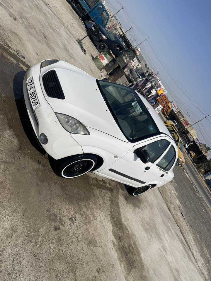 السلام عليكم
طيبه موديل 2015
مشروع وطني بسمي تحويل مباشر 
السنويه جديده تنتهي سنة 2031
المحرك بحاله جيده جدآ
التبريد شغال 
تخم تايرات جديده قبل أسبوع شادهن 
بلاديه كلها بيها بس البنيد مصبوغ 
مكان السياره بغداد 
السعر 46 
الاتصال على الرقم 
***********
