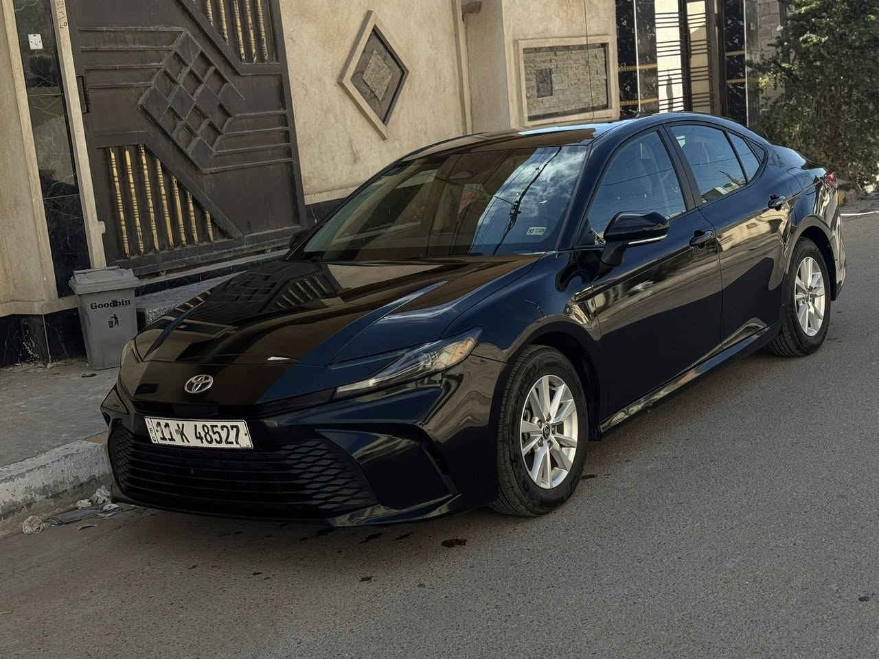 السلام عليكم
للبيع فقط 
كامري موديل ٢٠٢٥ 
السيارة جديدة وكلها بلاد 
ترقيم وهزه جديد 
باسمي رقم بغداد 
مواصفات le
شحن واير لس 
تبريد قطعتين 
داخل رصاصي 
شاشة ابل كار بلي 
تحكم ستيرين 
تحديد مسار 
رادار 
نقاط عمياء 
بدون ايرباك 
تراي زيرو شرط وحادث خلفي خفيف بدون ايرباك 
صور الحادث والسونار على الخاص


**إذا كنت صاحب هذا الإعلان وتريد حذفه لأي سبب، رجاءا أرسل رسالة إلى الدعم الفني**