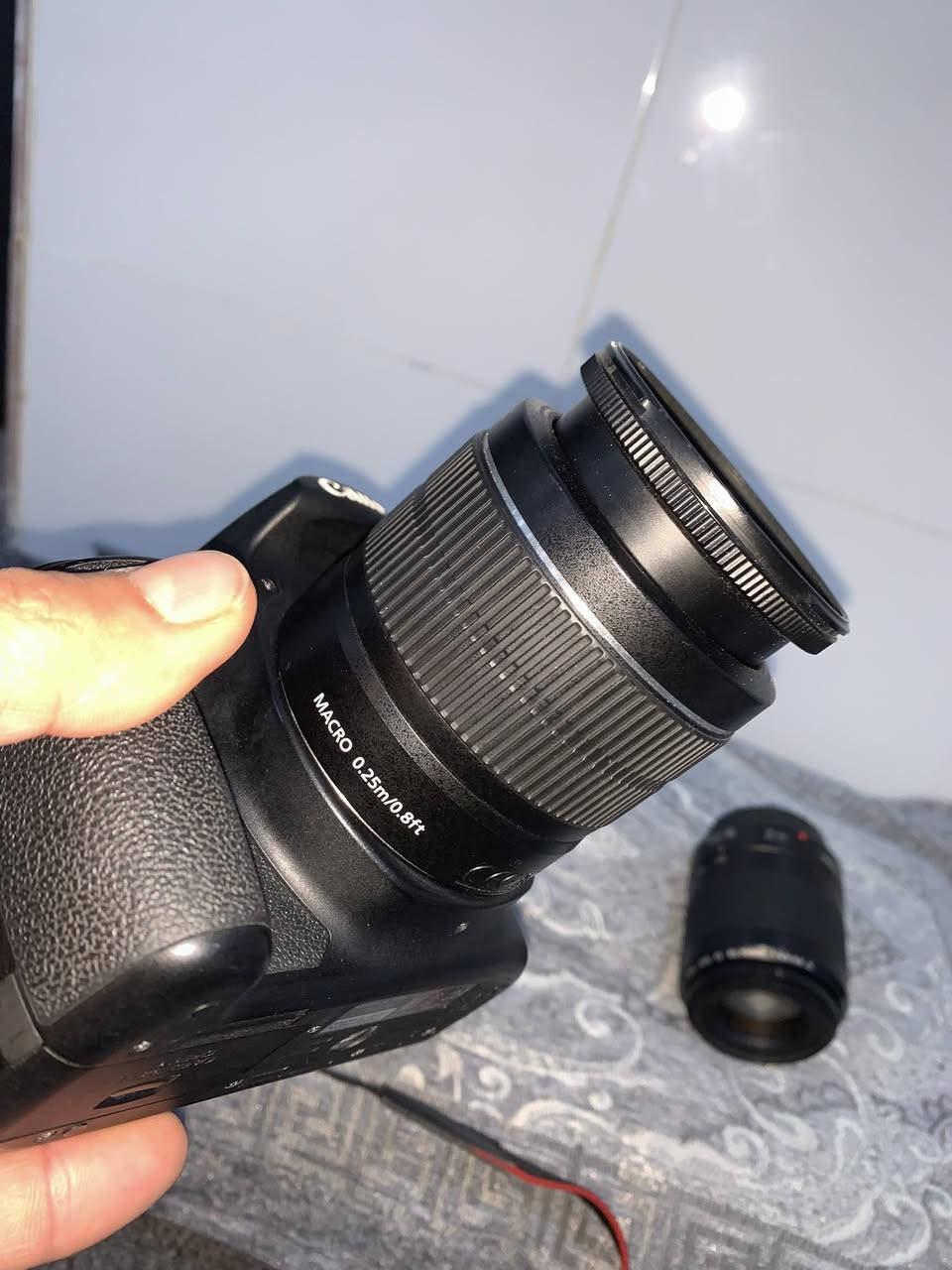 سلاو کامێرایەکی کانونم هەیە بەنویەتی کریتم لامە دیفروشم  خاوێنە لێنزی بیلادی  وتوماتیک لەگەلە  کامێرا کانون ١٢٠٠d پاتری لەگەلە جەنتا شەحن وە لێنزێکی زیادی لەگەلە بەس وتاماتیک نیە میموری لەگەلە بەرگی جەنتا وە وایرەی رەبتکردنی تەلەوزونو کومپیتەر نرخیشی ٢٠٠،٠٠٠ هزارە شوێن مێرگەسور


**إذا كنت صاحب هذا الإعلان وتريد حذفه لأي سبب، رجاءا أرسل رسالة إلى الدعم الفني**