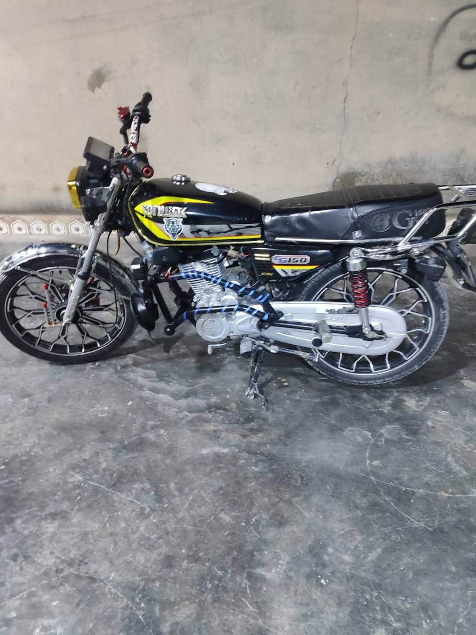 سلام عليكم دراجه للبيع 2024
دراجه نضيفه 
*********** بي وتساب 
او تواصل خاص
