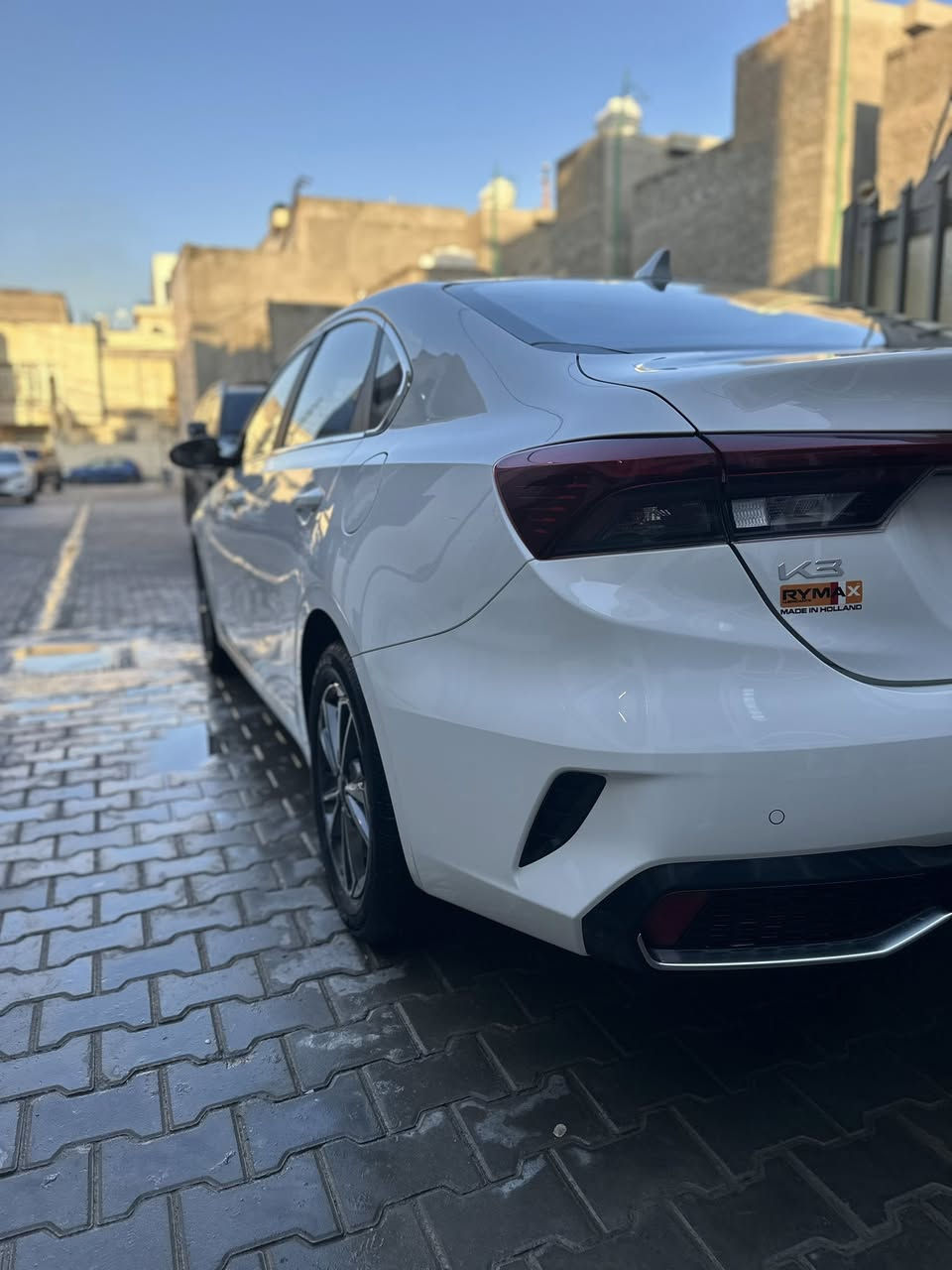 السلام عليكم كي 3 موديل 2024 للبيع ماشيه 4 الاف كم مكان بغداد السعر 145 وبي مجال بسيط 

***********
