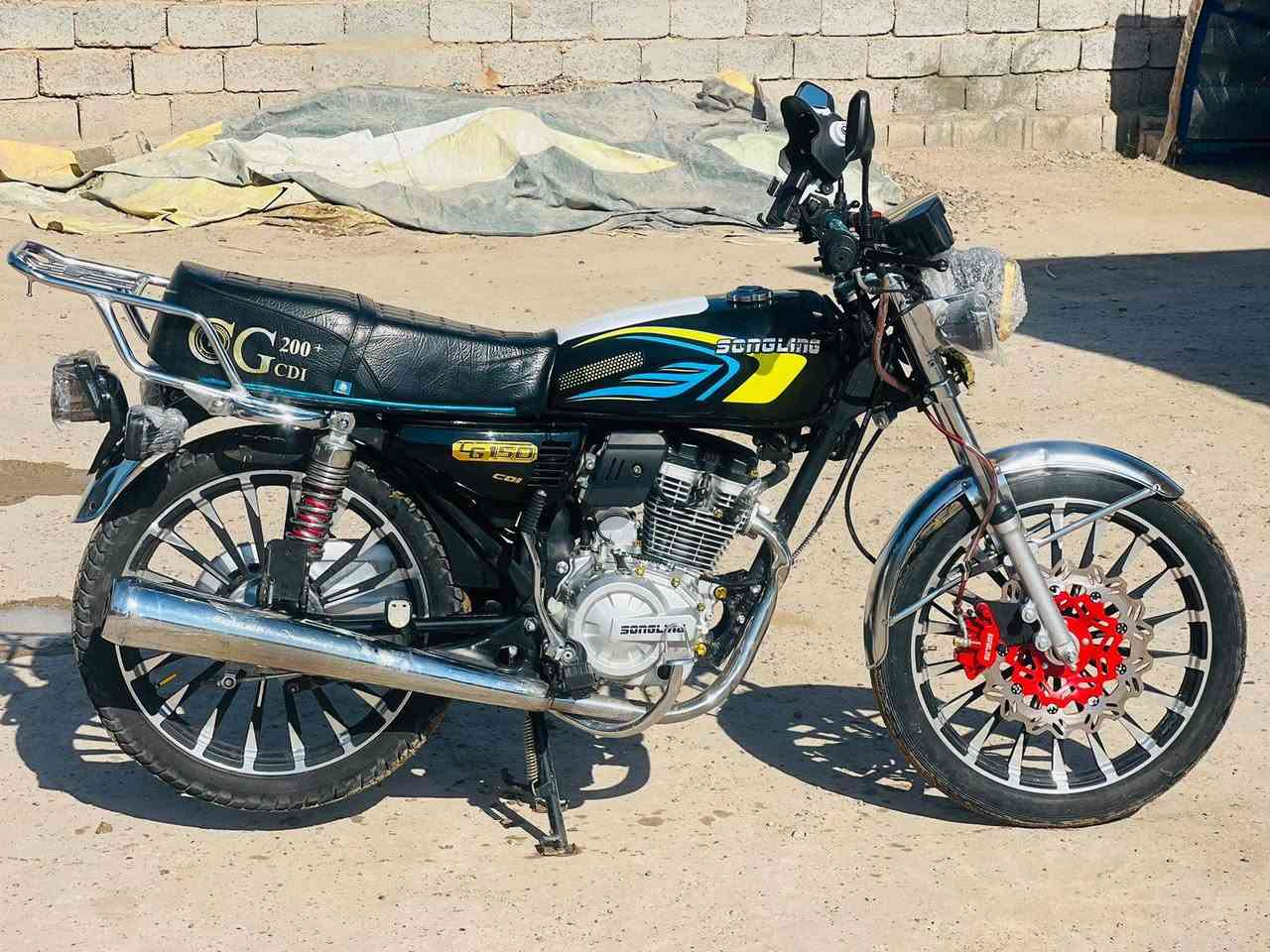 ياألله🤍🤲
السلام عليكم ورحمه الله وبركاته 
 ايراني  نضافة كدام عينك
لون  مميز اسود
 محرك(200)حقيقي
موديل(2026)زيرو على وضع الشركة
  صالنه كاتم
غير متواجد خاص •••• 
للاستفسار...***********
مكاني فلوجه اشهابي السعر 950
