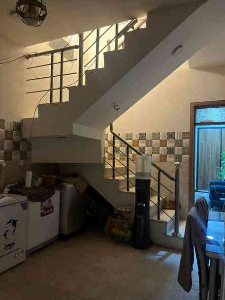 دار للبيع ملك صرف سكني
على طابو الاعظمية
مساحة ٦٤متر  بلسند واقع حال ٧٤ متر الواجة ٤ متر النزال ١٨.٥  يحتوي على اربع غرف نوم  وخدمات صحيه عدد ٢
الطابق الاول يحتوي على صاله ومطبخ وغرفة نوم وخدمات
الطابق الثاني يحتوي على ثلاث غرف نوم وخدمات
بيتونه وصطحين 
شارع عرضه ١٢ متر بصف الركن
قريب على الخدمات 
خلف سوق السمكة 
بناء حديث سنة ٢٠٢١
للاستفسار الاتصال على الرقم ***********
