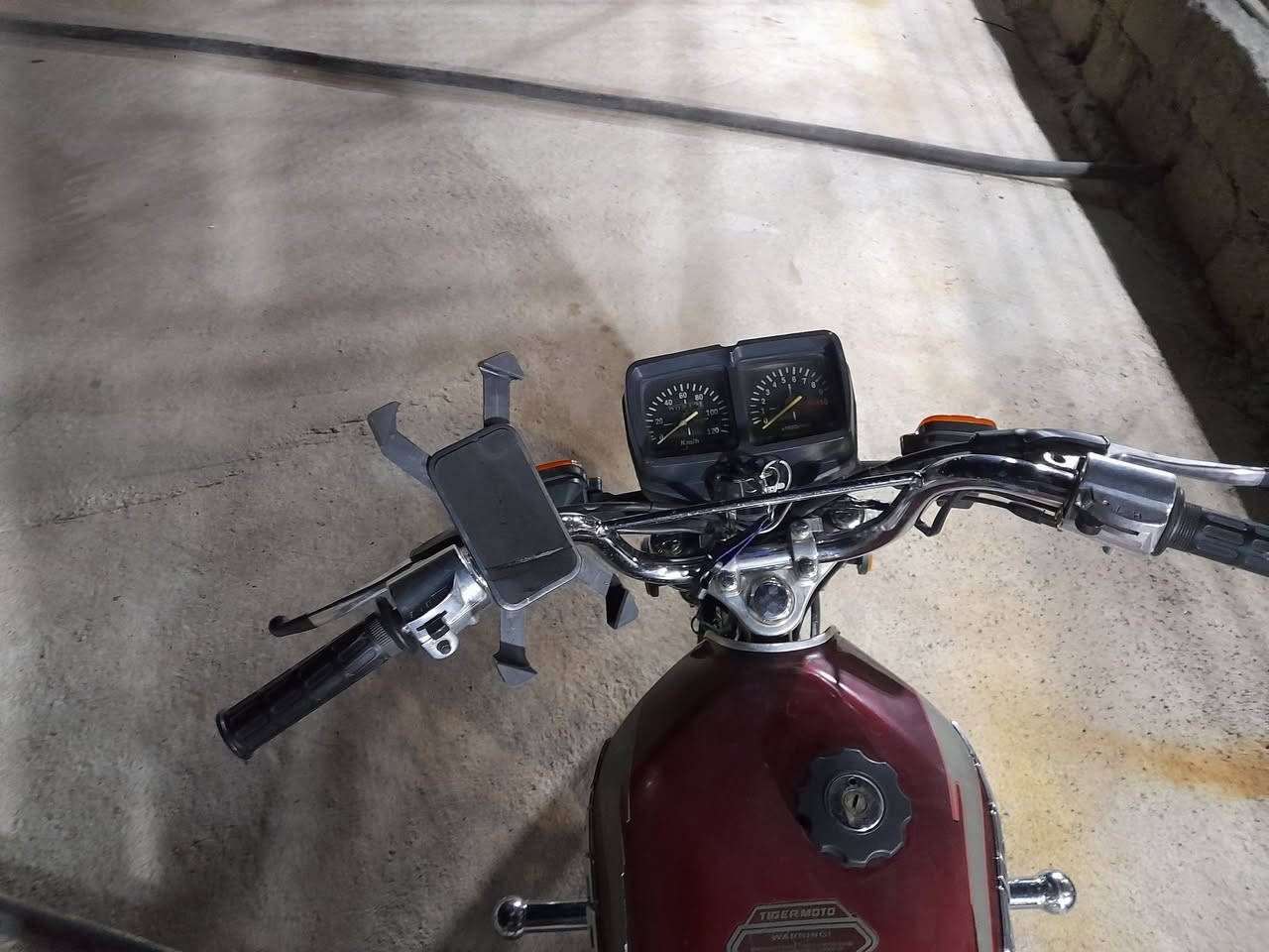 السلام عليكم ماطور الفين 20 للبيع شرط ما مفتوح 
جيب فيتر تعال ماطور كدم عين السعر 625  بي مجال وبيك خير تدلل ***********
