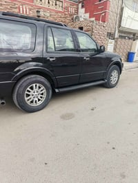 فقط بيع  فورد اكسبدشين موديل2011 XLT السيارة        خليجية مكفولة بتره...