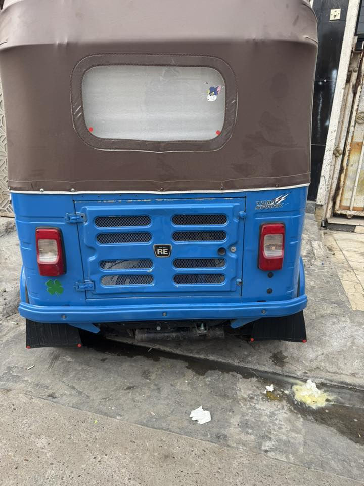 تكتك ٢٠٢٠ كفاله عامه من كلشي السعر ٧٩٠٠ وبيه مجال العنوان الشعب رقم الهاتف ***********
