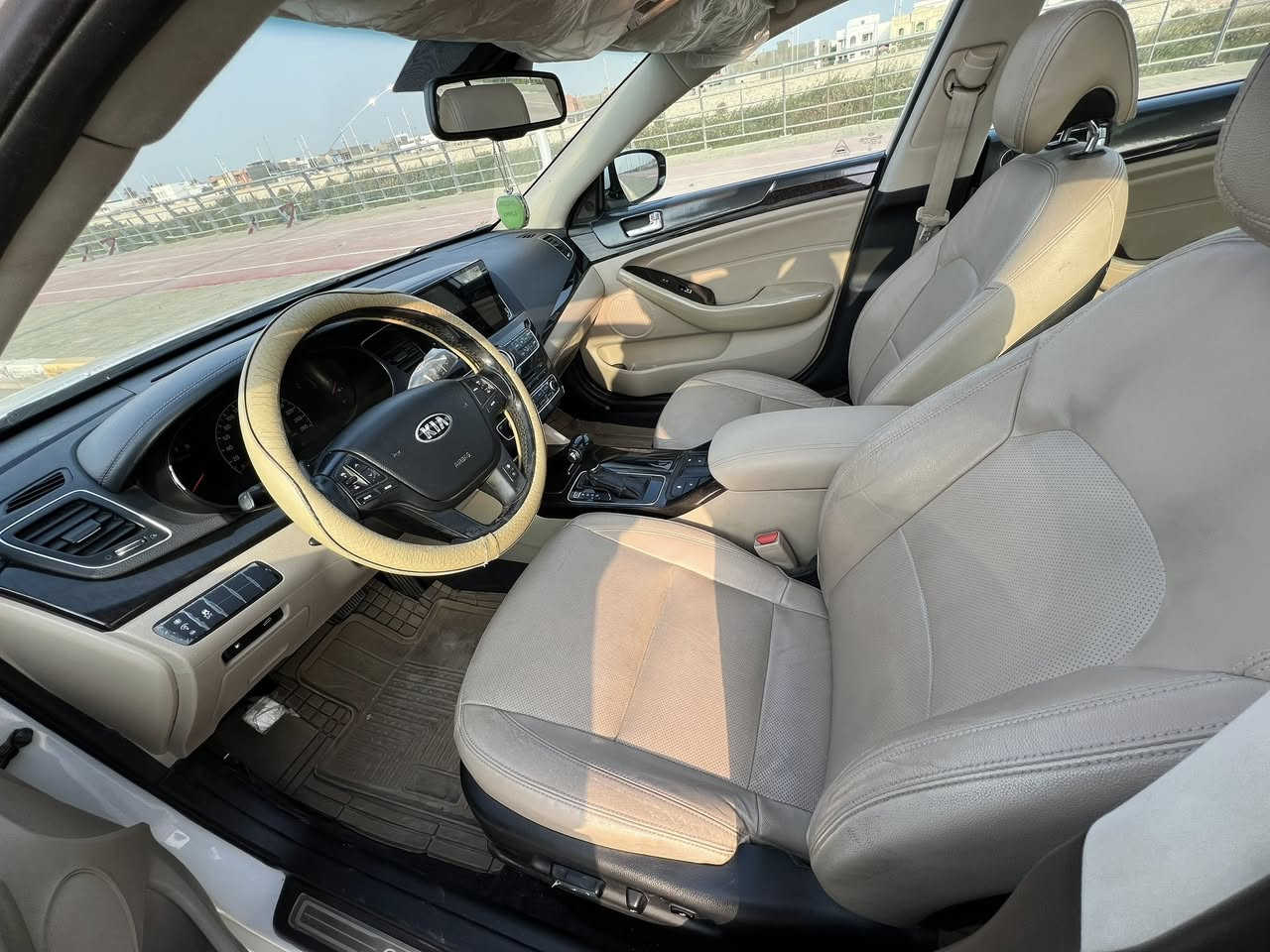 السلام عليكم
كيا كدنزا موديل 2015 خليجي بارد قليل وكازكيت فقط
فول مواصفات
1تدفئه كشن + استيرن
2اضائه عند الاقتراب 
3 كشن كهرباء صدر وسايق
 4 مساج 
5 لايت زينون + شمعه 
6 بك لايت شمعه 
7 ترحيب ابواب 
8 بونراما
9 صاج ملكي 
10 شاشه 
11 زراك لايت 
12 برده كهرباء 
13 ماشيه 164
تخم تاير وصدر رقم اربيل تحويل مباشر 
حلوه واحلى من الصور المكان الانبار الرمادي 
السعر 157 بيها مجال بسيط للشراي 
سونار واضح فقط بيع بدون مراوس 
للاتصال *********** 📞
