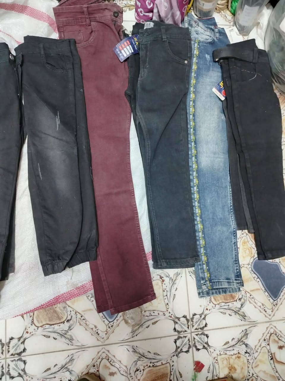 تخفيضات اليوم 🔥🔥بناطير بناتي ولادي القطعه ٣٠٠٠ او اذا  تاخذ ٤   ١٠


**إذا كنت صاحب هذا الإعلان وتريد حذفه لأي سبب، رجاءا أرسل رسالة إلى الدعم الفني**