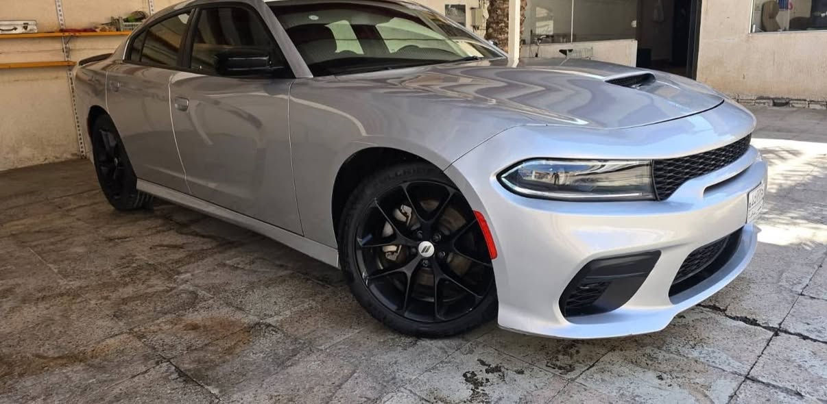 جارجر 2023 اصل  جي تي   النداء الاخير 
بيع فقط  235 $ وبيها مجال للتواصل بالواتساب ***********
وللاتصال بالخط  ***********
فول 1 /1 عدا الفتحة والرادار
‏CHARGER GT
لون سلفر ،
الموديل :2023  تو ويل المرغوبة
ماشية : 20 ميل
المحرك : V6.  3.6L المرغوبة
حادث بسيط جدا كفالة عامة ارباكات سليمه وضع شركة موجود رقم الشاصي وصور حادثها وتشوف تجي ان شاء الله وتشوف وضع شركه  عدا الدعاميه مبدل والبنيد موجود بنيدها بالبيت يحتاج pdr
بدون رقم دخول جديد فحص مؤقت  بأسمي
صور حادثها موجود باخر الصور بالمنشور
المواصفات :
ويل قياس 20 انچ اسود .
مقود القيادة رياضي .
نقطة عمياء .
مصابيح أمامية زنون بلادي مالتها .
كشافات الضباب زنون ثلجي بلادي مالتها .
المصابيح الأمامية مع LED .
حساسات خلفية.
شاشه كبيرة مع نظام ملاحة نفكيشن GPS .
سستم صوت الپاين .
المقعد الأمامي كهربائي
تشغيل عن بعد
محدد سرعة .
تلفون بلوتوث .
كاميرا خلفية .
مرايا متحسسة للاضاءة العالية .
دخول ذكي .
