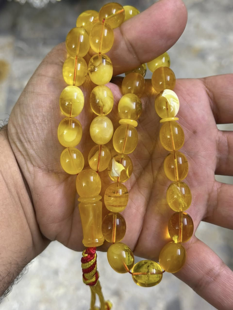 سلام عليكم أصدقائي مسباح كهرب بولوني ملطخ 

الوزن 48 غرام33 حبه قياس 11في 15

للعتماد ***********
