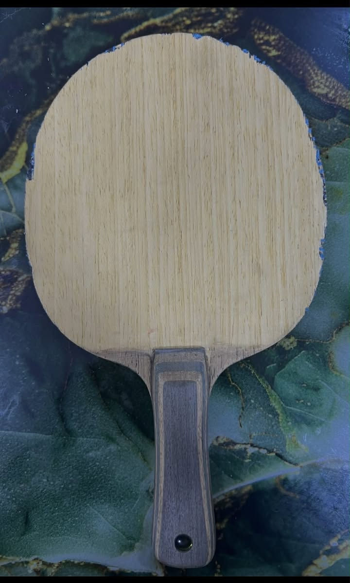 متوفر خشبه فسكاريه مستعمله من ماركه بترفلاي 
السعر الخشبه ١٠٠ دولار 
ملاحظة يوجد توصيل الى جميع المحافظات العراق 
للاستفسار ***********
