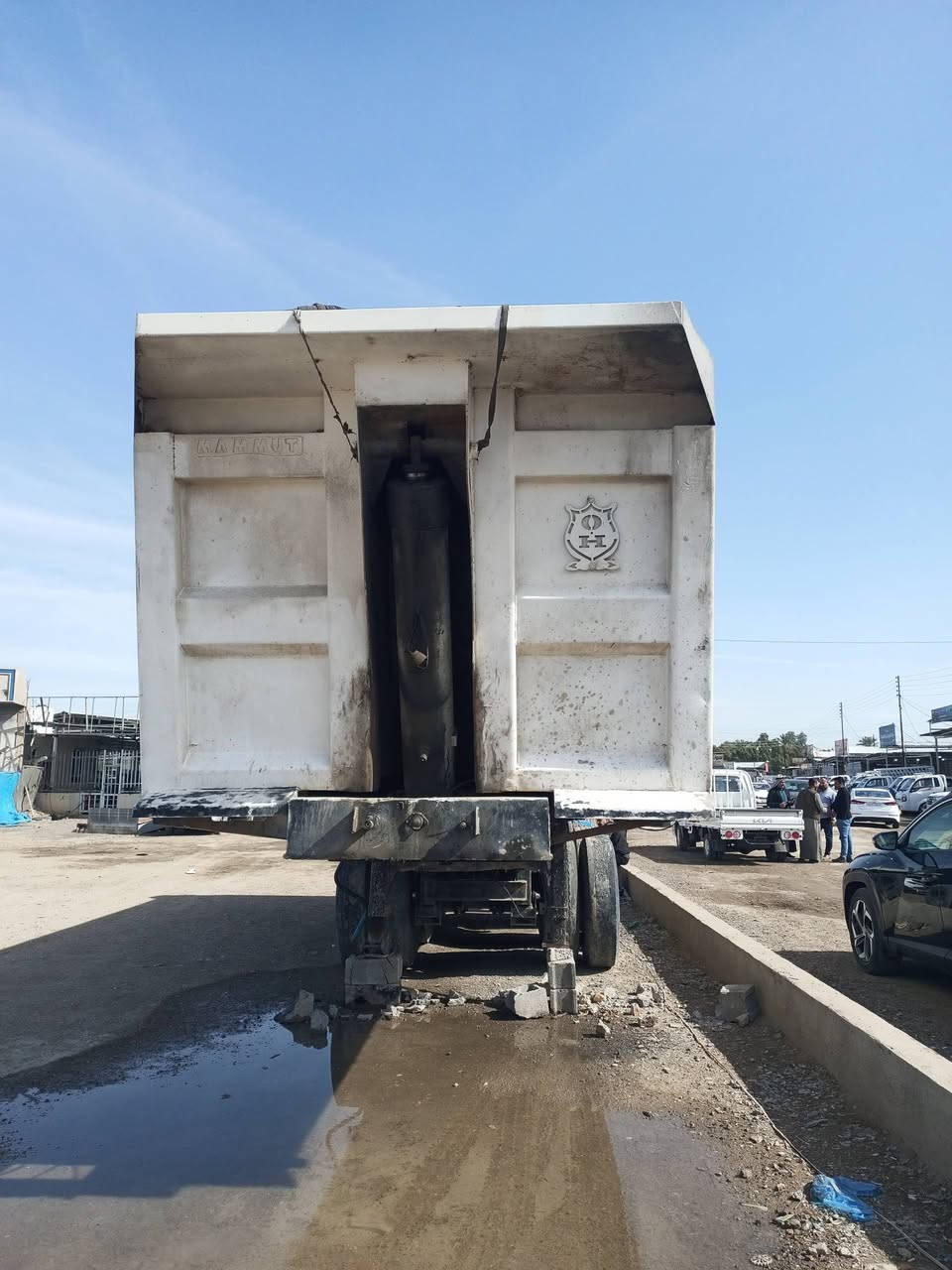 عربانه ماموت حداده الفلوجه تخم تاير للبيع اشراي يتصل***********
