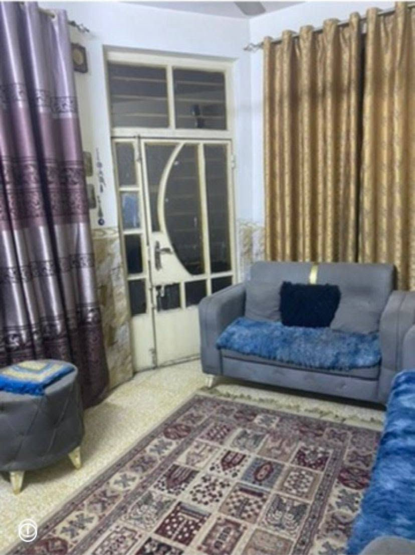 دار للبيع مساحه 97متر وجه 5ونص طابو صرف اربع شوارع معلمين مقبل مول فيروز طابقين 4غرف نوم وستقبال وصاله ومطبخ بناء حديث سعر 220مليون
***********
