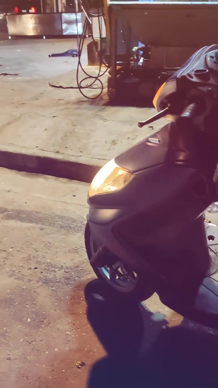 سلام عليكم سكنس فحل كابريتر جوب للبيع قبل 3 ايام منزله من رمبه دراجه وكاله ملحه من طول لطول ماشيه 11 الف كفراته مصبوغه برة مو هنا هنة او ليوياله كفراته شذرة دراجه بلادية ماخذه بواحد 450 رايده بواحد او ربع دراجه جديدة بس فلوسه رايدهن مكاني بغداد بلديات شارع المرور *********** واتساب بي
