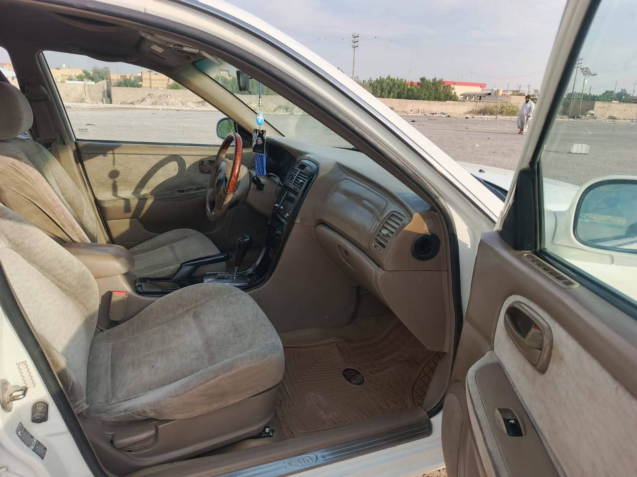 السلام عليكم كيا اوبتيما موديل 2005 رقم نجف السياره جاهزه السعر 60$
للأتصال *********** النجف, العراق
