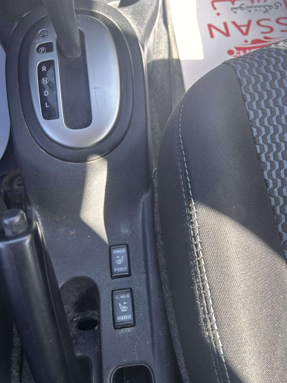 بەناوی خوای گەورە ڤـــێرسا نۆت بۆ فرۆشت  مۆدێل ۲۰۱۷ مواسەفات SV کوشین سارد و گەرم  ڕۆیشت ۹٤ هەزار کیلۆ مەتر  یەک دەرگای سایەق سبوغە دوو دەرگای بیلادی گۆڕاوە دۆسەی لای سەکن سبوغە گێر و مەکینە و بەناو کردن غرامە بەشەرت سحری ٨٨ و مەجال  ۰۷٥۰٤٤۲٤۳۰٨
