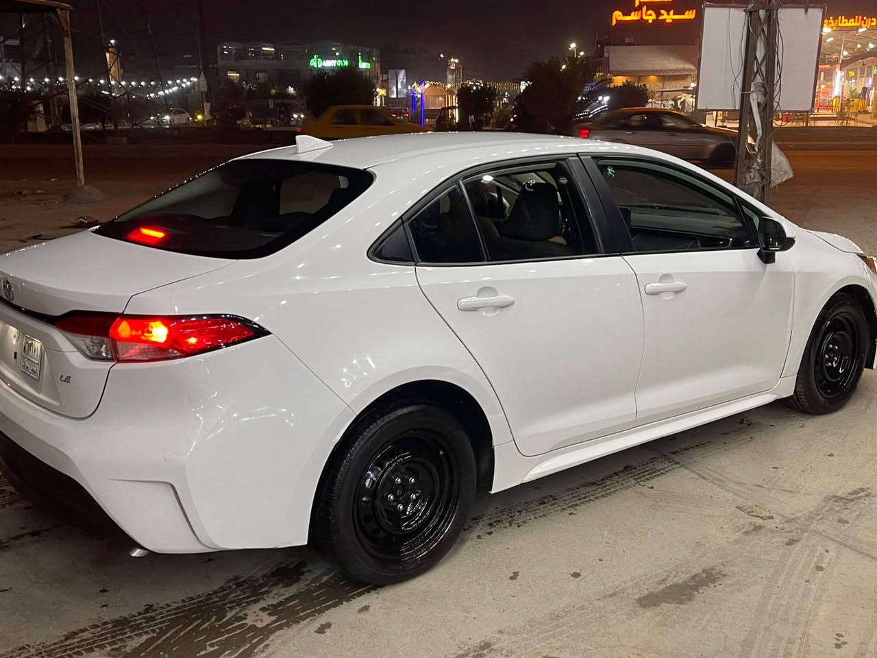 كورولا 24  امريكي دخلت معوقين ومالحكت اسجله وصلت للهزه احنه مجموعه كروب فوك ١٥٠ نفر التقينا بالمدير ومنتضرين توقيع بس يعني هال ايام  تنفتح وهوه تسهيل بيد الله بس اني مستعجل ع فلوس معروضه ب110 وبيهه مجال للشراي
مكاني الغزاليه  
 ٠٧٧٠ ٨٣٥ ١٠٩٥
