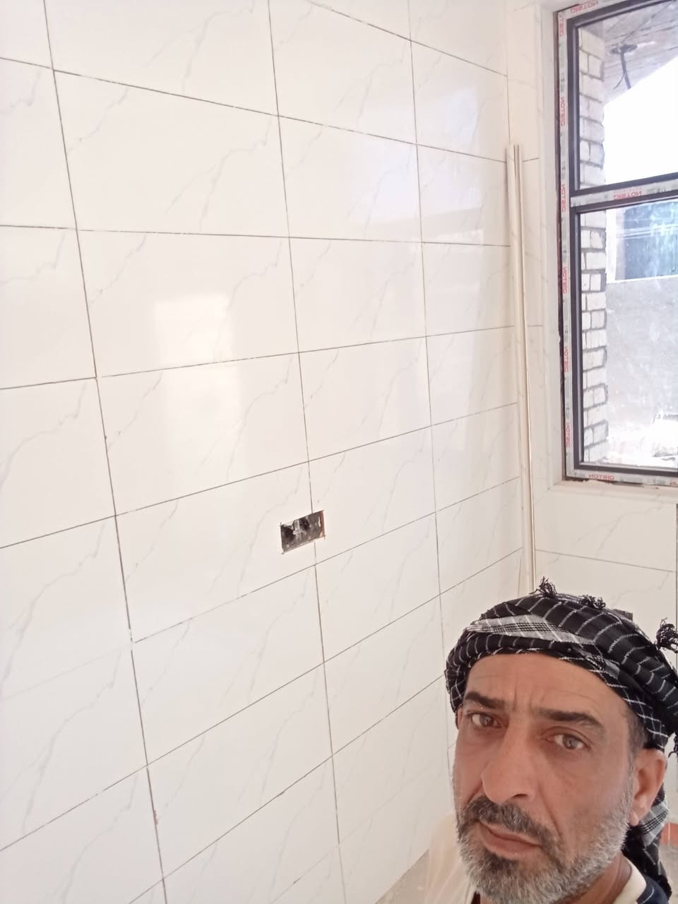 باسم الكريطي لكافة انواع السيراميك ولبورسلين ولكاشي ولبخ جص سمنت وطلس متفرغ حالياً 
الاتصال 
***********

