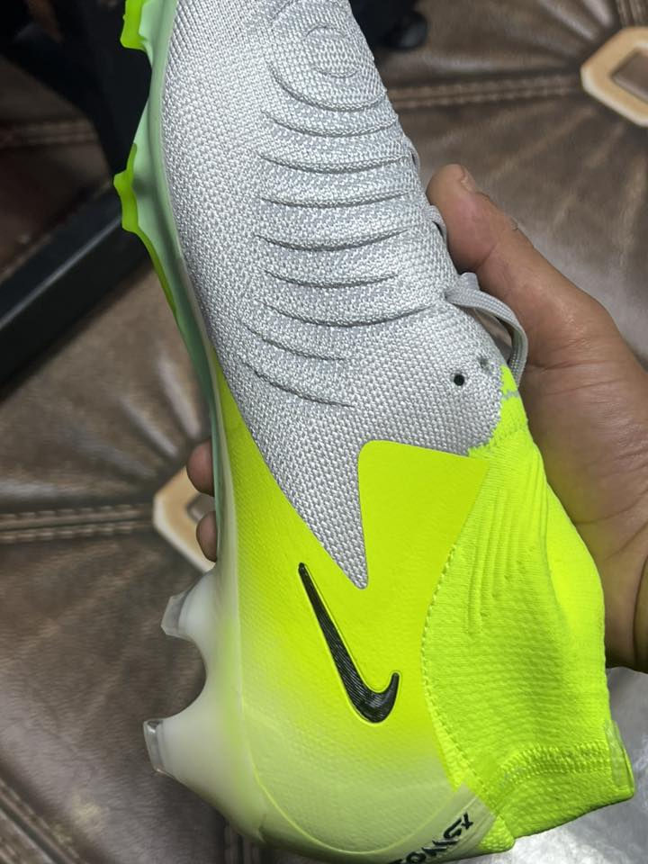 حذاء استد الفاتنوم الاصلي شرط الفحص 
هوهوالتوصيل توصيل 🚚 ب35 الف 

حجم 43 تفحصه وتاخذه تمام 🤝


**إذا كنت صاحب هذا الإعلان وتريد حذفه لأي سبب، رجاءا أرسل رسالة إلى الدعم الفني**