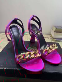 حذاء كعب فرزاجي • قياس ٤٠ • جديد