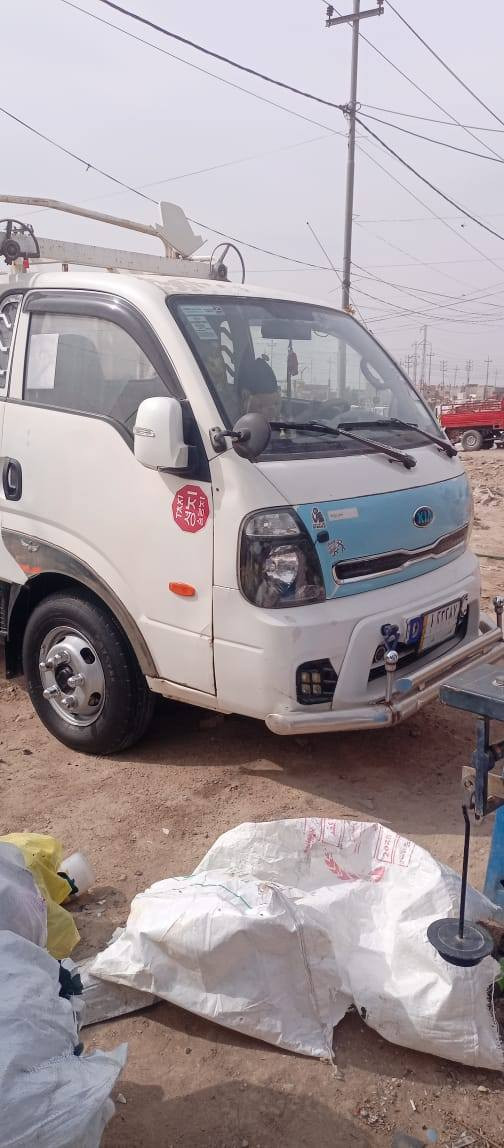 كيا فحل لبيع 2017 مكان الديوانية ***********
