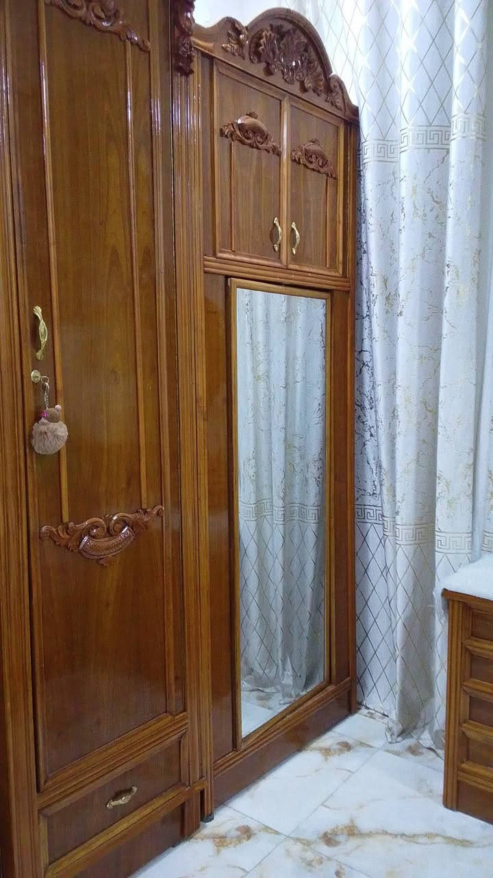 غرفه صاج زان ام السته من قطع السعر سعر 900 الشراي يتصل على هذا الرقم ***********
