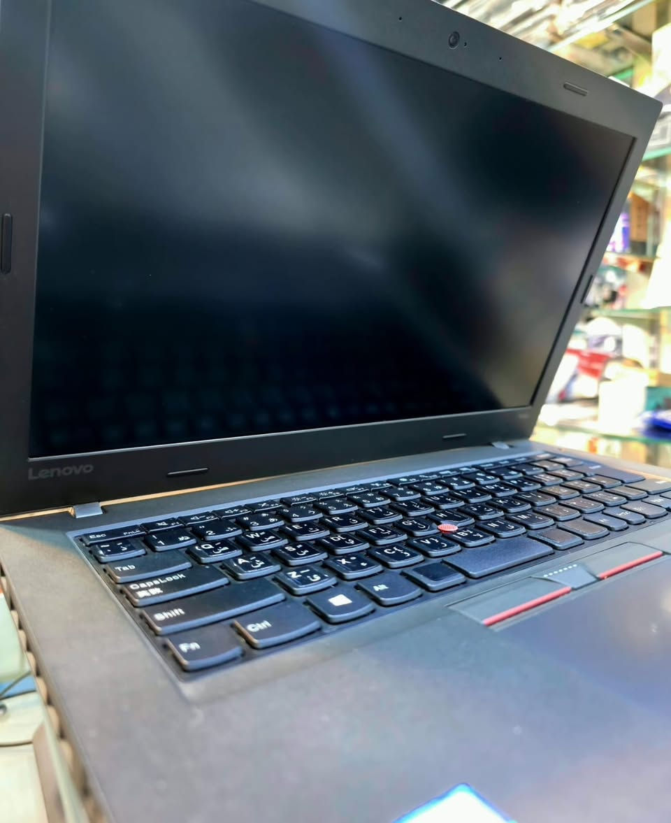Lenovo ThinkPad T460p
CPU : i7 6th HQ
RAM : 8G
HARD : 256ssd
SCREEN : 14"
GPU : 2G Nvidia Mx940
الملحقات : 
شاحنة اصلية + حقيبة و ماوس
العنوان :
 موصل - المجموعة الثقافية ـ قرب نفق الجامعة - مجمع الغانم
للتواصل : 
***********
***********
