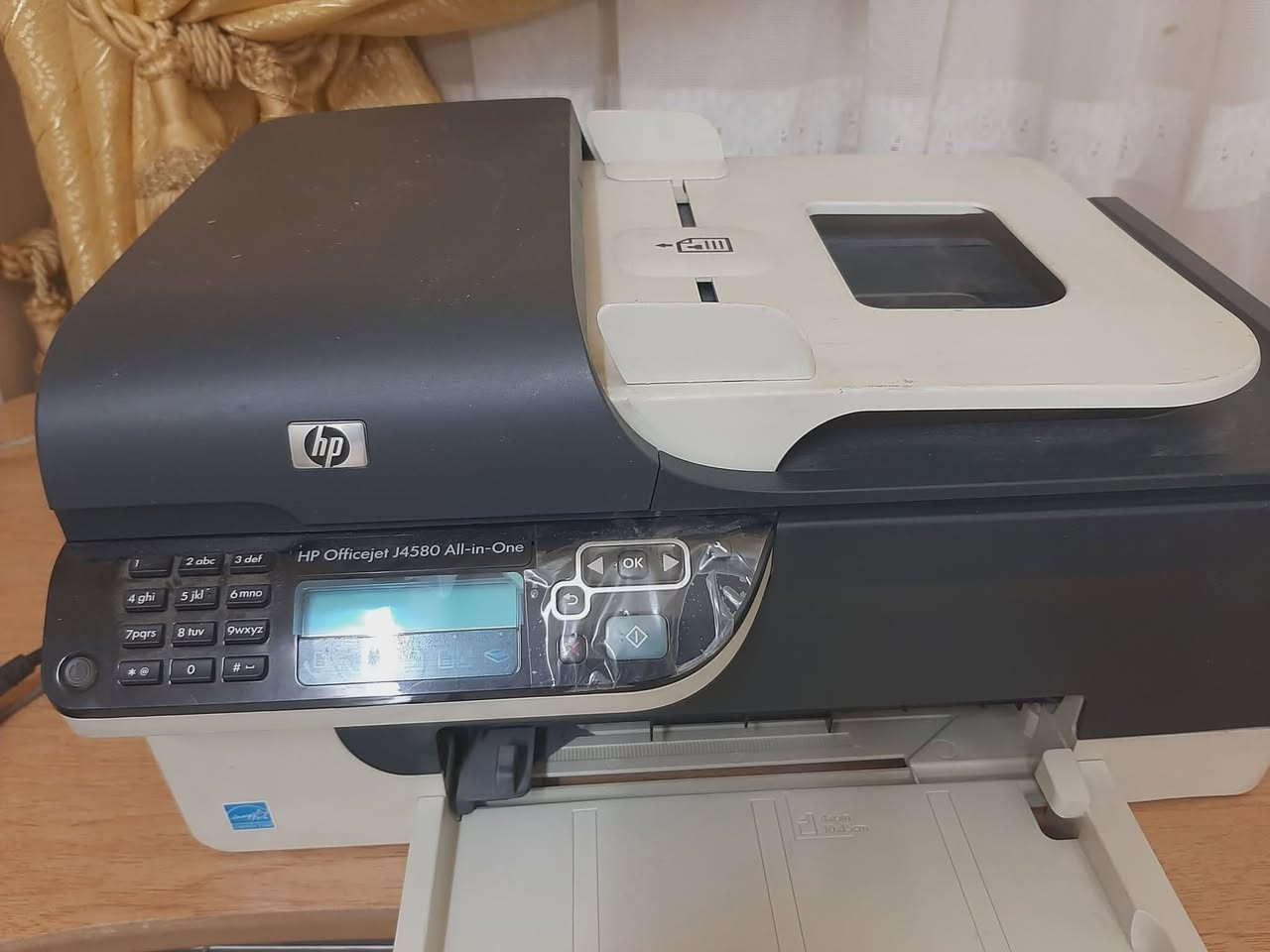 طابعه نوع hp ملونه فيها سكنر و فاكس  ... للبيع أخت الجديده استعمال منزلي خفيف


**إذا كنت صاحب هذا الإعلان وتريد حذفه لأي سبب، رجاءا أرسل رسالة إلى الدعم الفني**