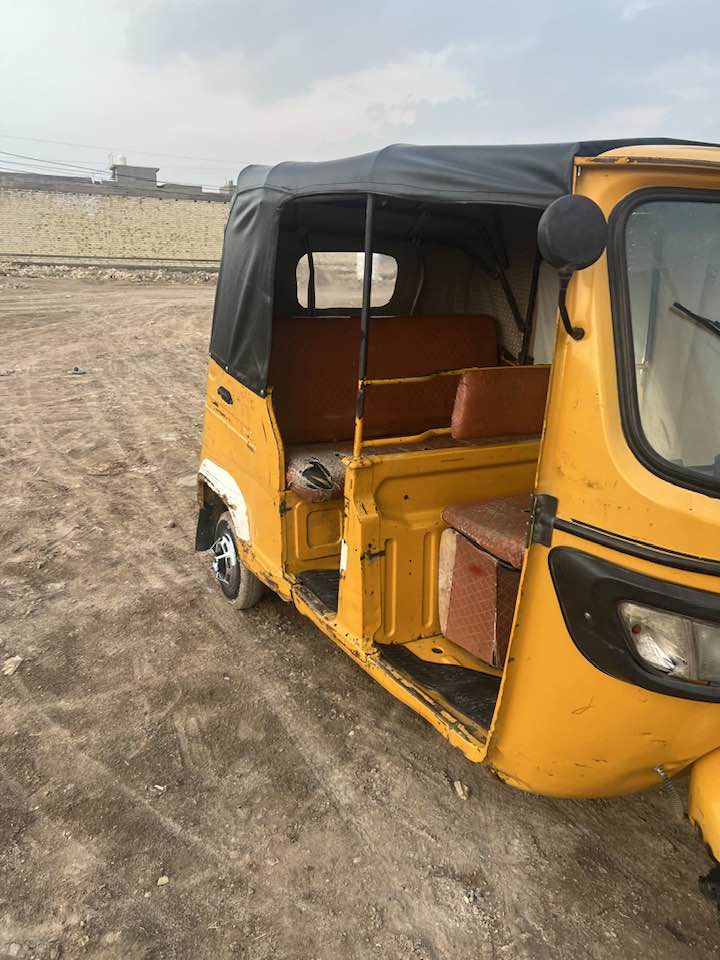 سلام عليكم ورحمة الله وبركاته عندي تك تك للبيع موديل ٢٠١٧ اوراق اصولي مكينه جديده بلاديه لا صبغ ولا ضربه ولا خياسات تكت كلش حلوه خير من الله سعر ملوينين وسبعميه وبيه مجال حك جيه رقم *********** بي واساب
