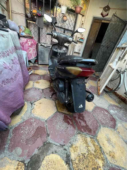 السلام عليكم سكنس ياياني 110
دراجه نضيفه 
مابيها نقص 
يردلها بس  ترايش 
شغاله نكره سلف وهندر 
مكاني بغداد الكريعات 
***********السعر 
550وبيها مجال حك الجيه الفارس
