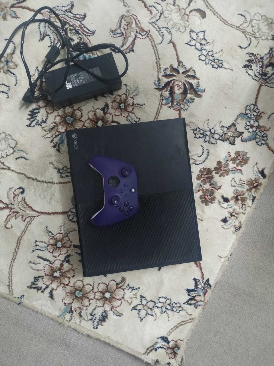 Xbox one 
معا قرص فيفا ١٨ 
واللعاب اضافيا 
السعر ١٢٠ وبي مجال


**إذا كنت صاحب هذا الإعلان وتريد حذفه لأي سبب، رجاءا أرسل رسالة إلى الدعم الفني**