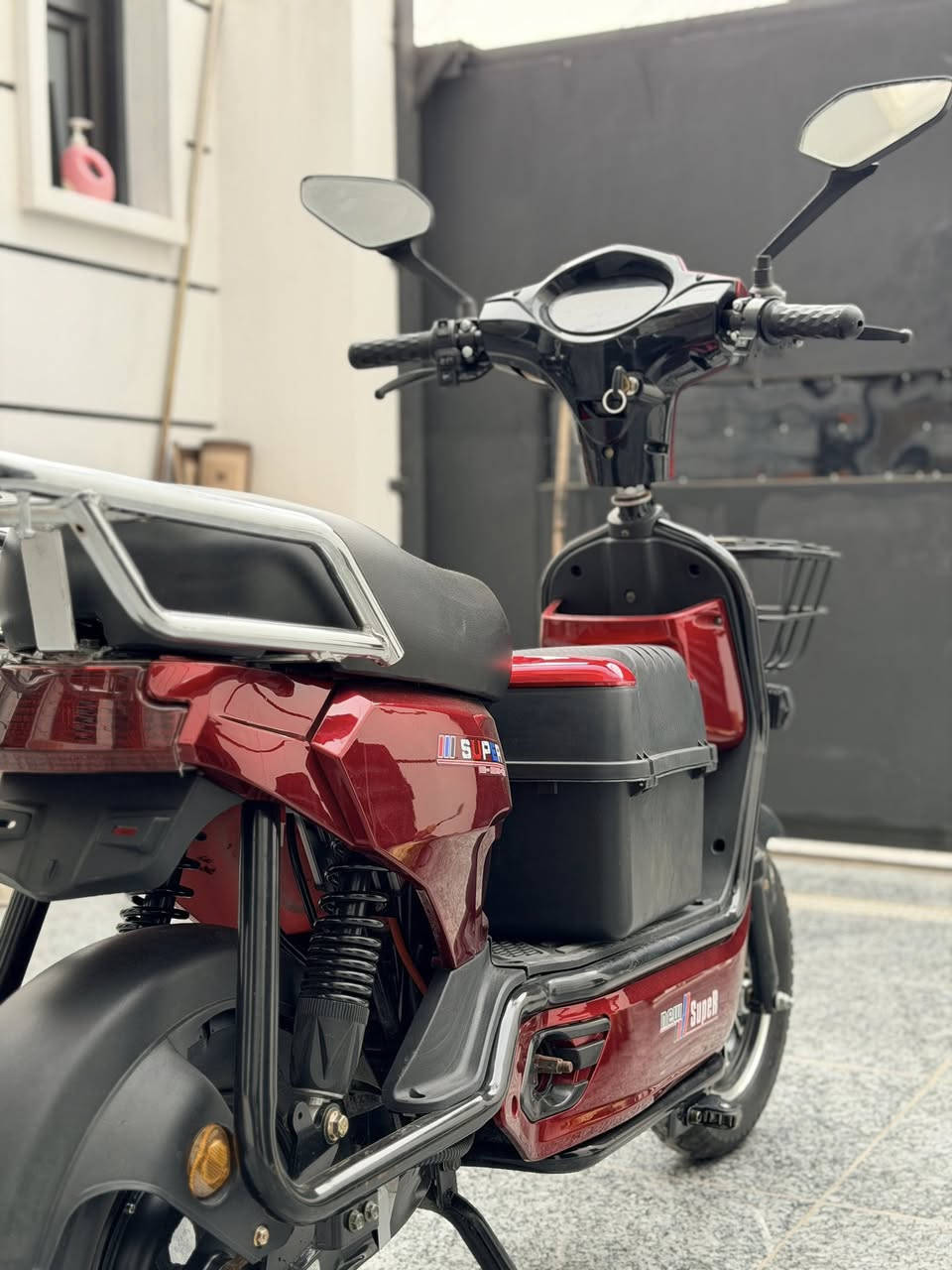 السلام عليكم
للبيع دراجه شحن 5 بطاريات بحاله جيدا جدا اربع سرعات كلشي شغال وتمام
مكاني كربلاء شارع جامع ال عمران
رقمي للتواصل ***********
السعر 425الف
